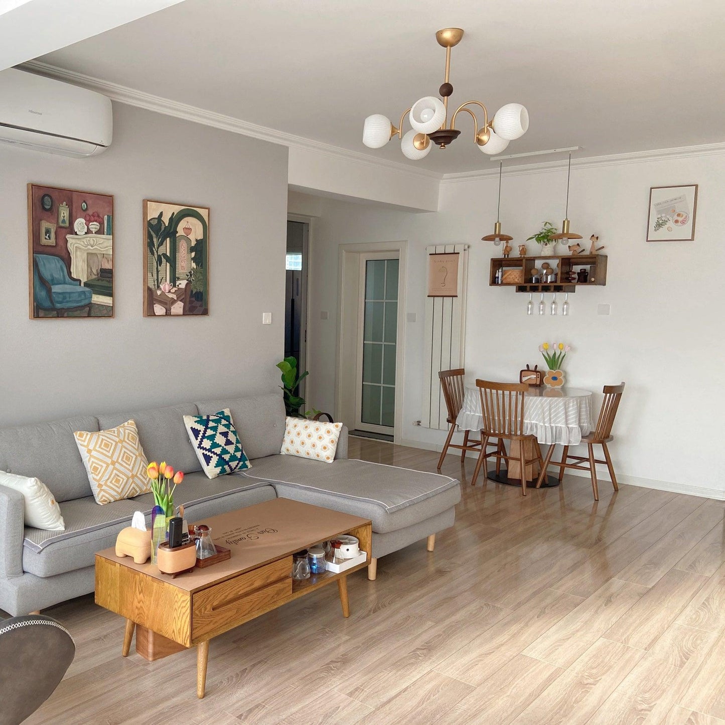 Sculptural Glass Ribbed Chandelier - YIOSI