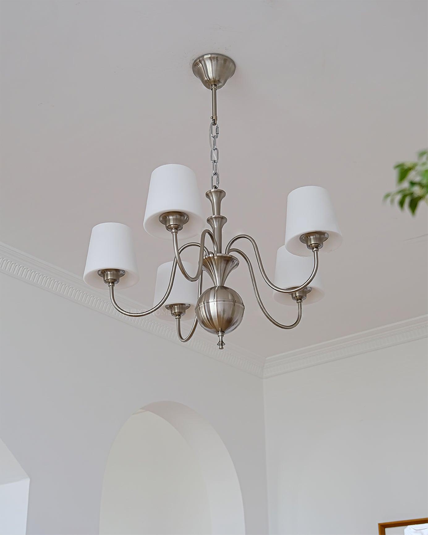 Shabby Chandelier - YIOSI