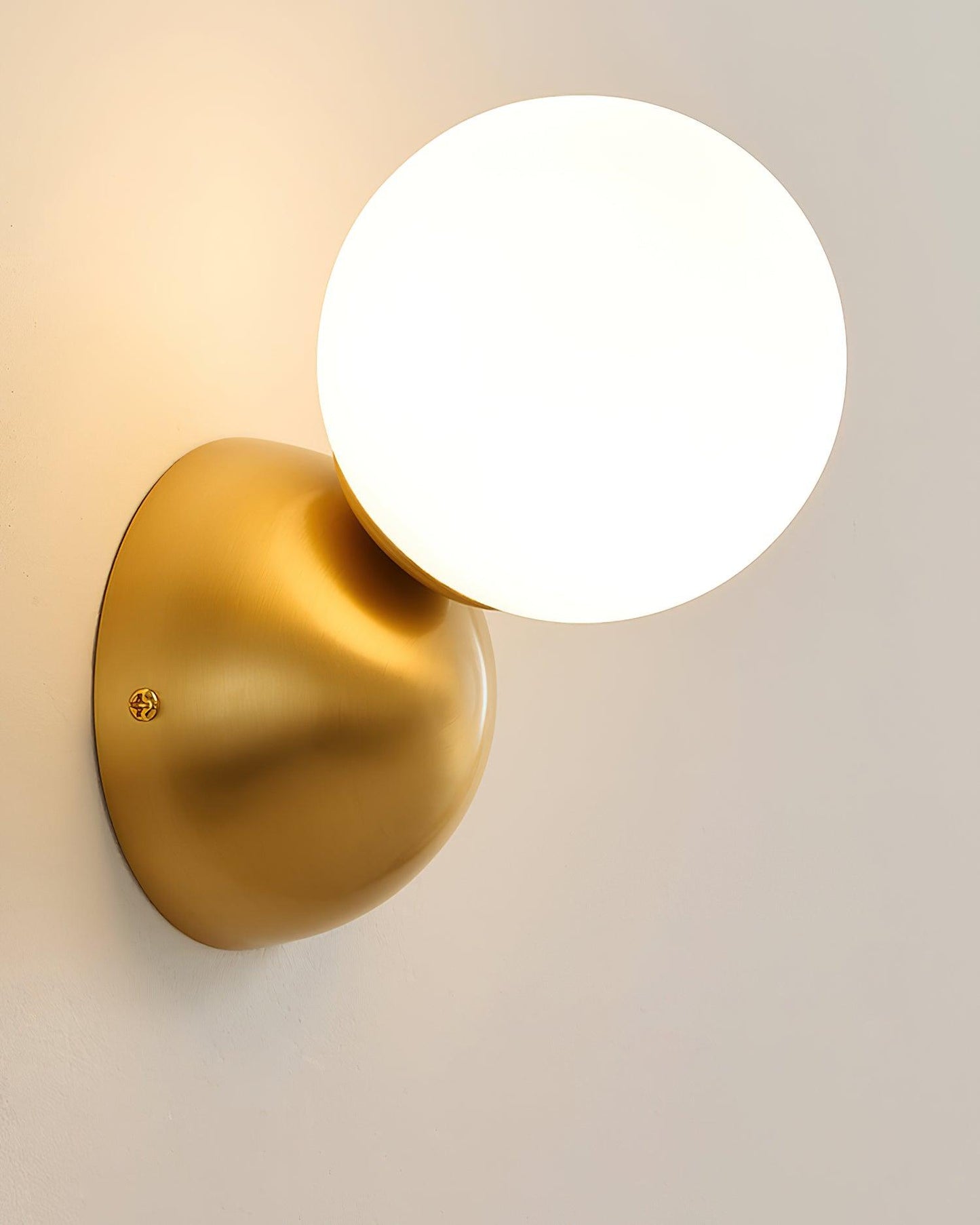 Single Globe Wall Light - YIOSI