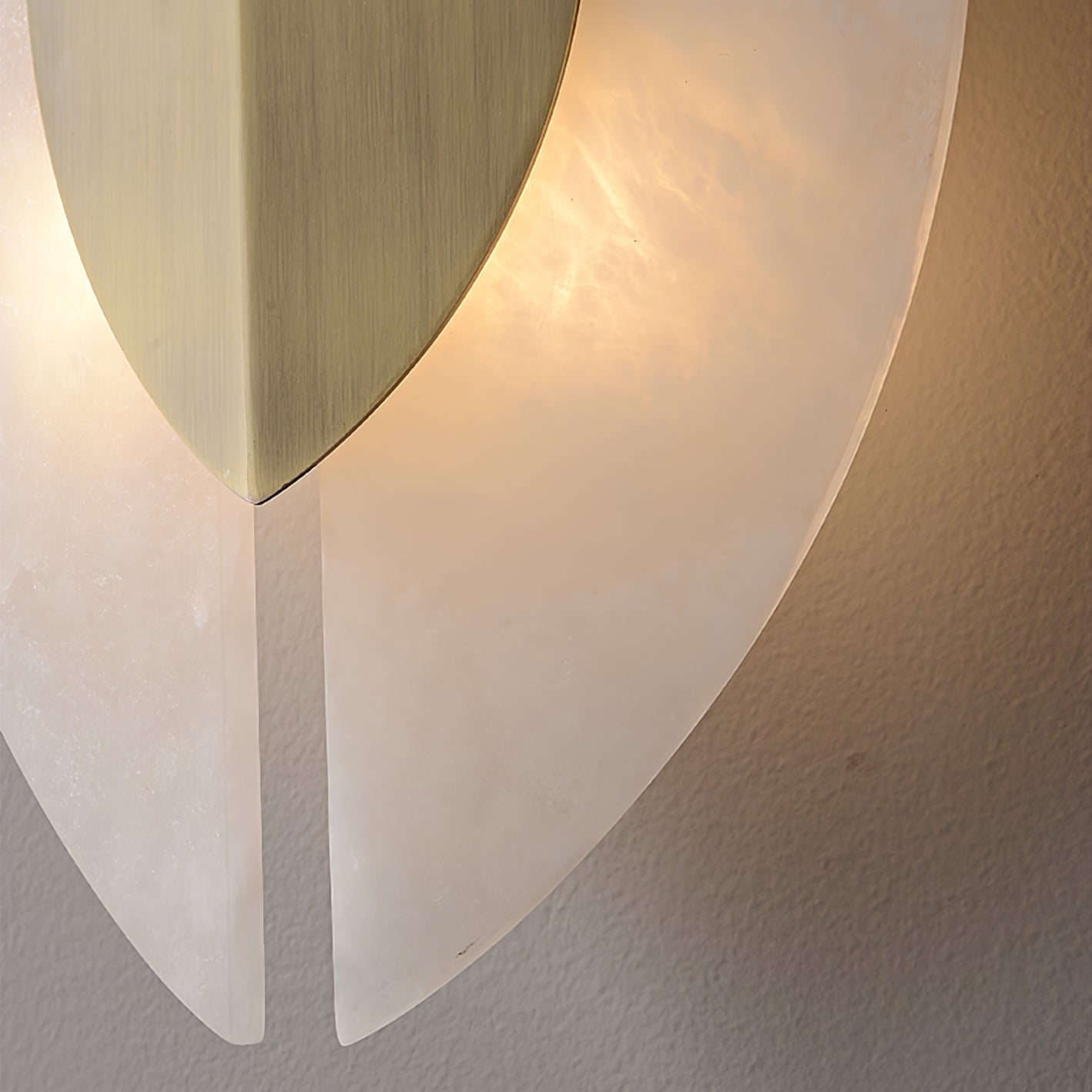 Solari Alabaster Leaf Sconce - YIOSI