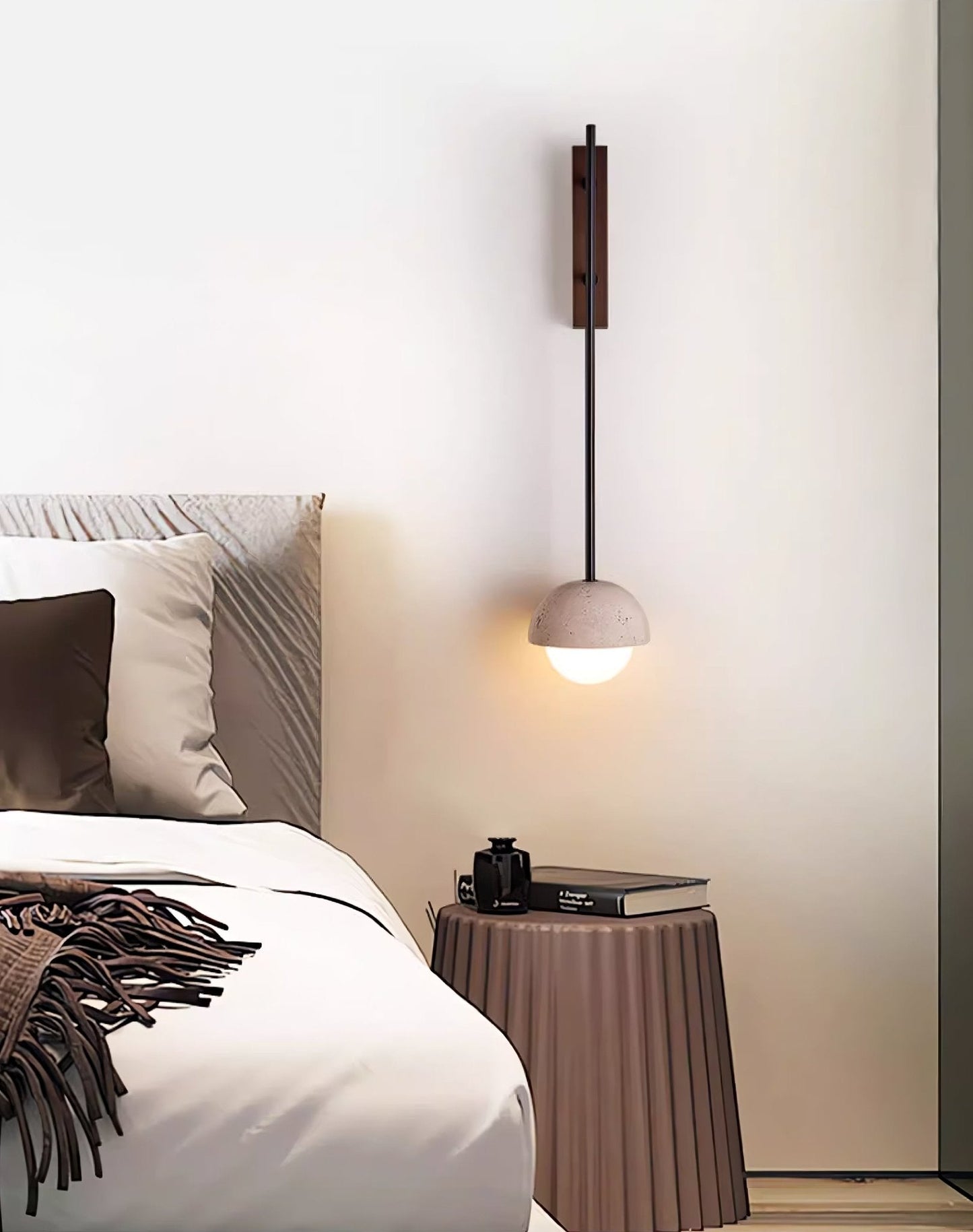 Solstice Linea Wall Lamp - YIOSI