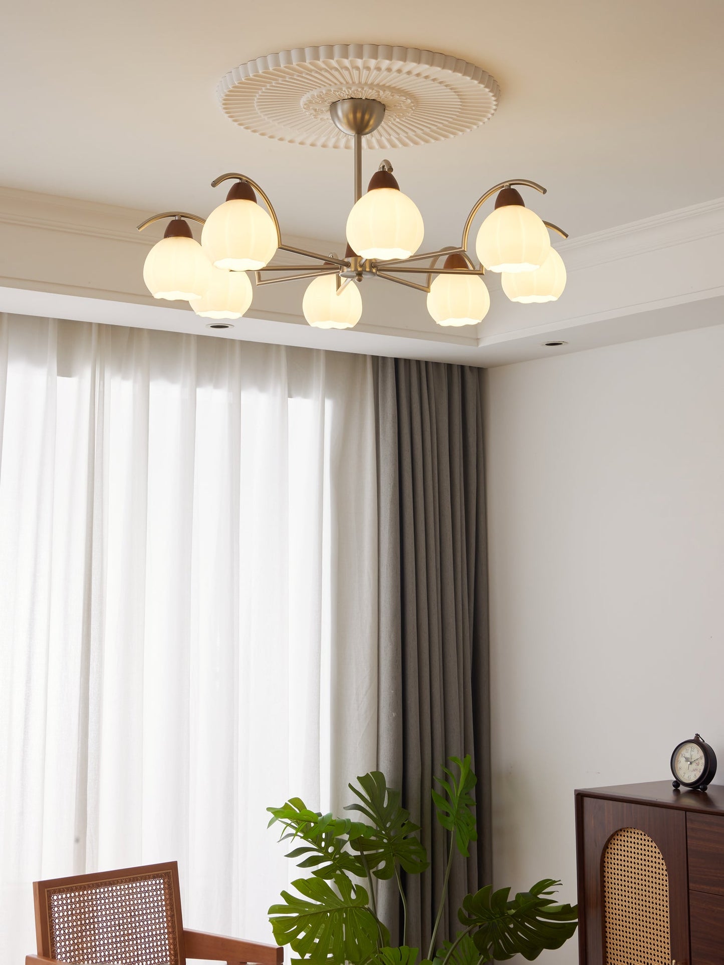Soluna Bloom Chandelier - YIOSI