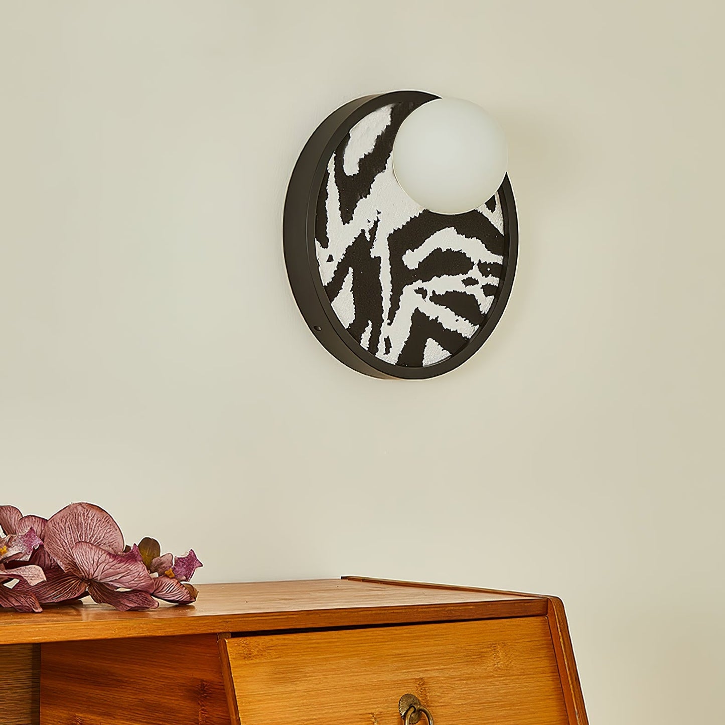 Strato Orbit Wall Light - YIOSI