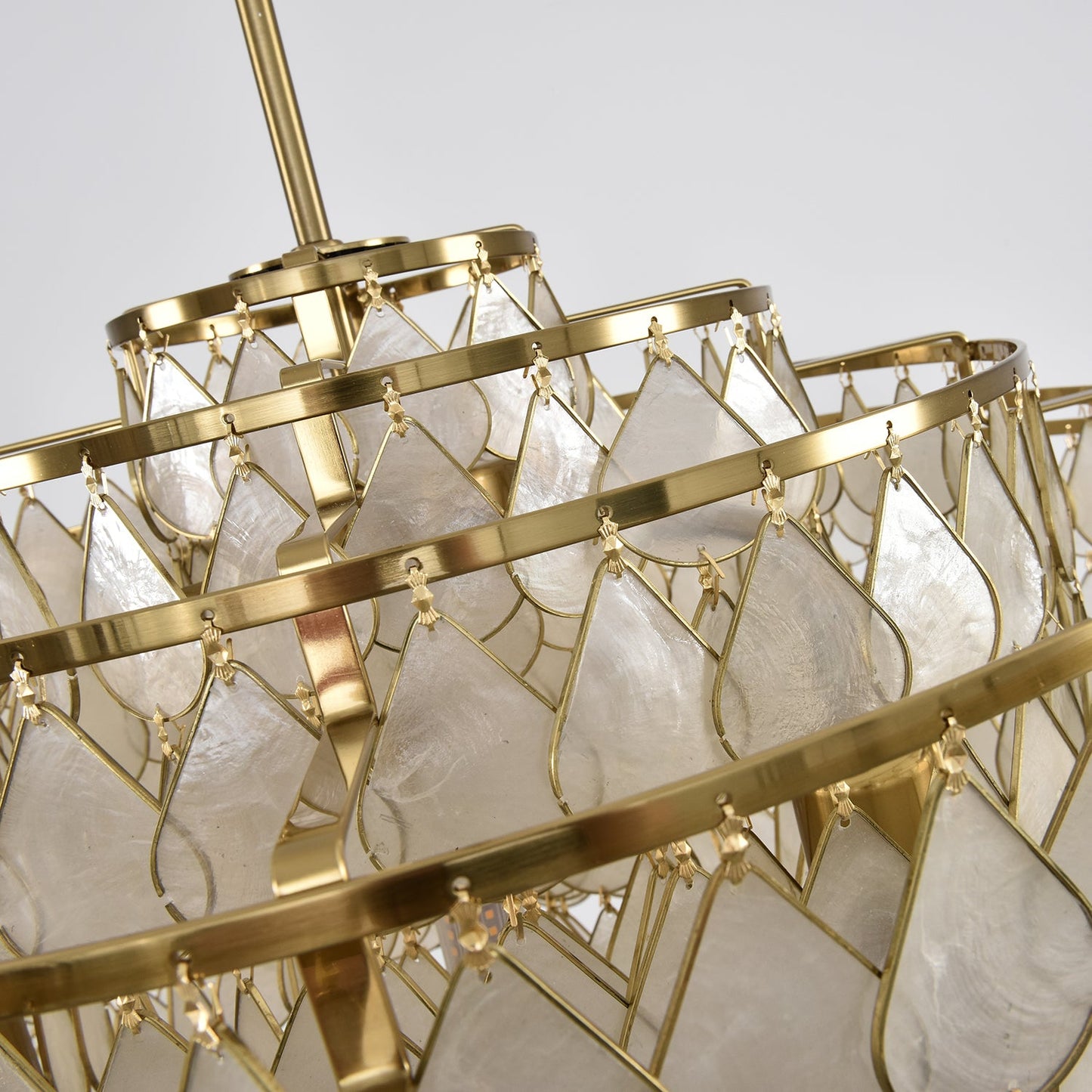 Teardrops Shell Chandelier - YIOSI