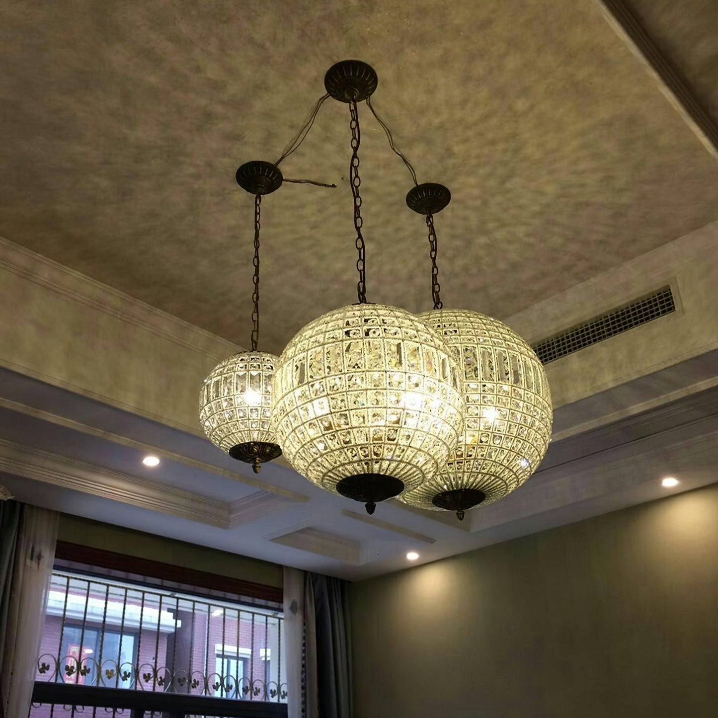 Traditional Gold Globe Chandelier - YIOSI