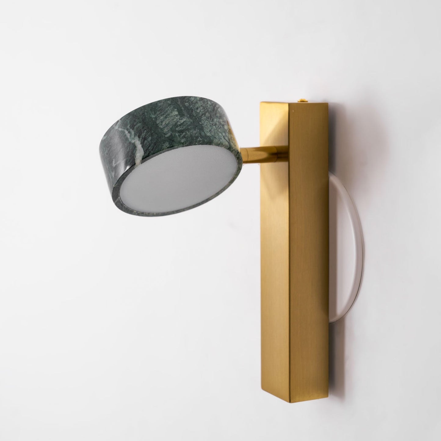 Traviso Solo Wall Sconce - YIOSI