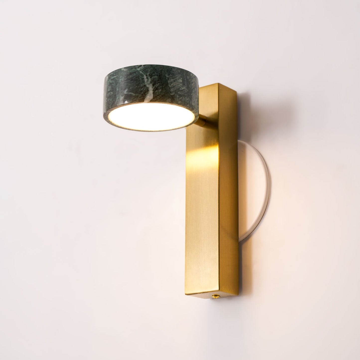 Traviso Solo Wall Sconce - YIOSI