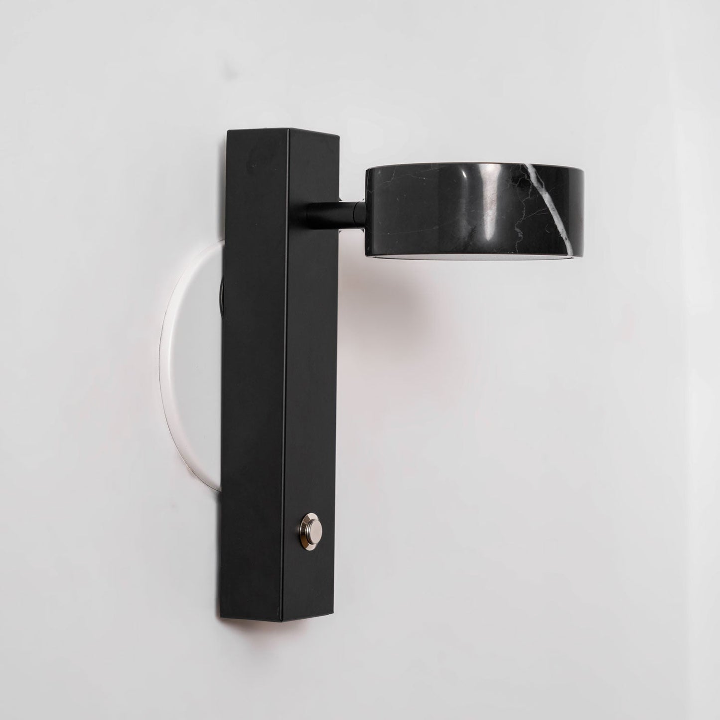 Traviso Solo Wall Sconce - YIOSI