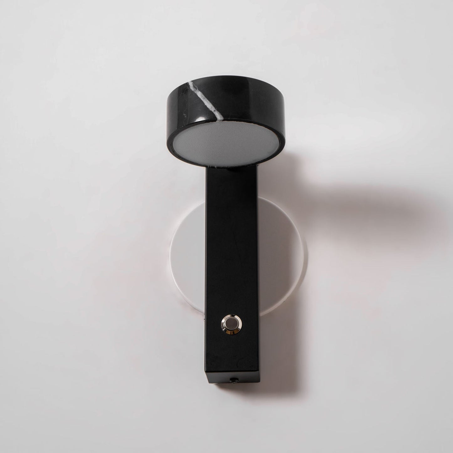 Traviso Solo Wall Sconce - YIOSI
