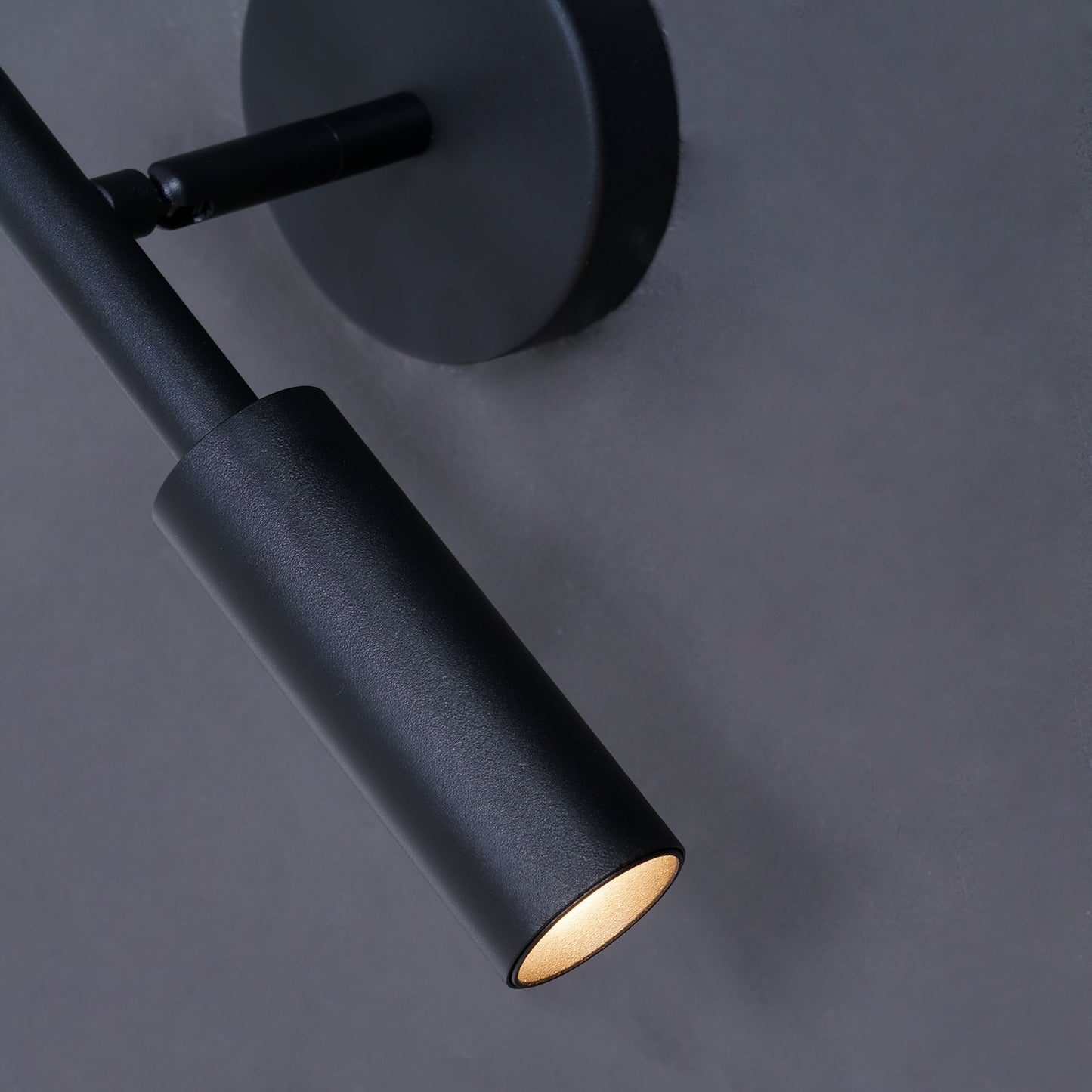 Tubino Swivel LED Wall Light – Black Finish Modern Design