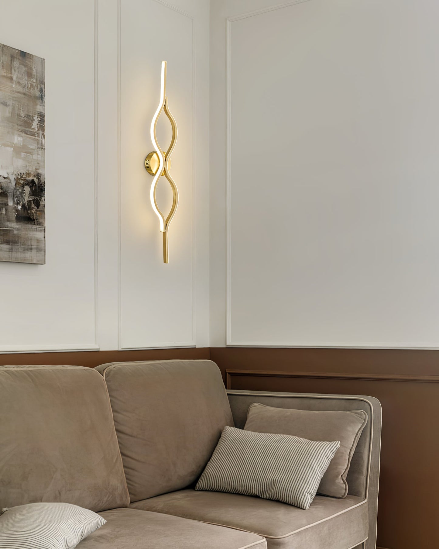 Twist Brass Wall Light - YIOSI