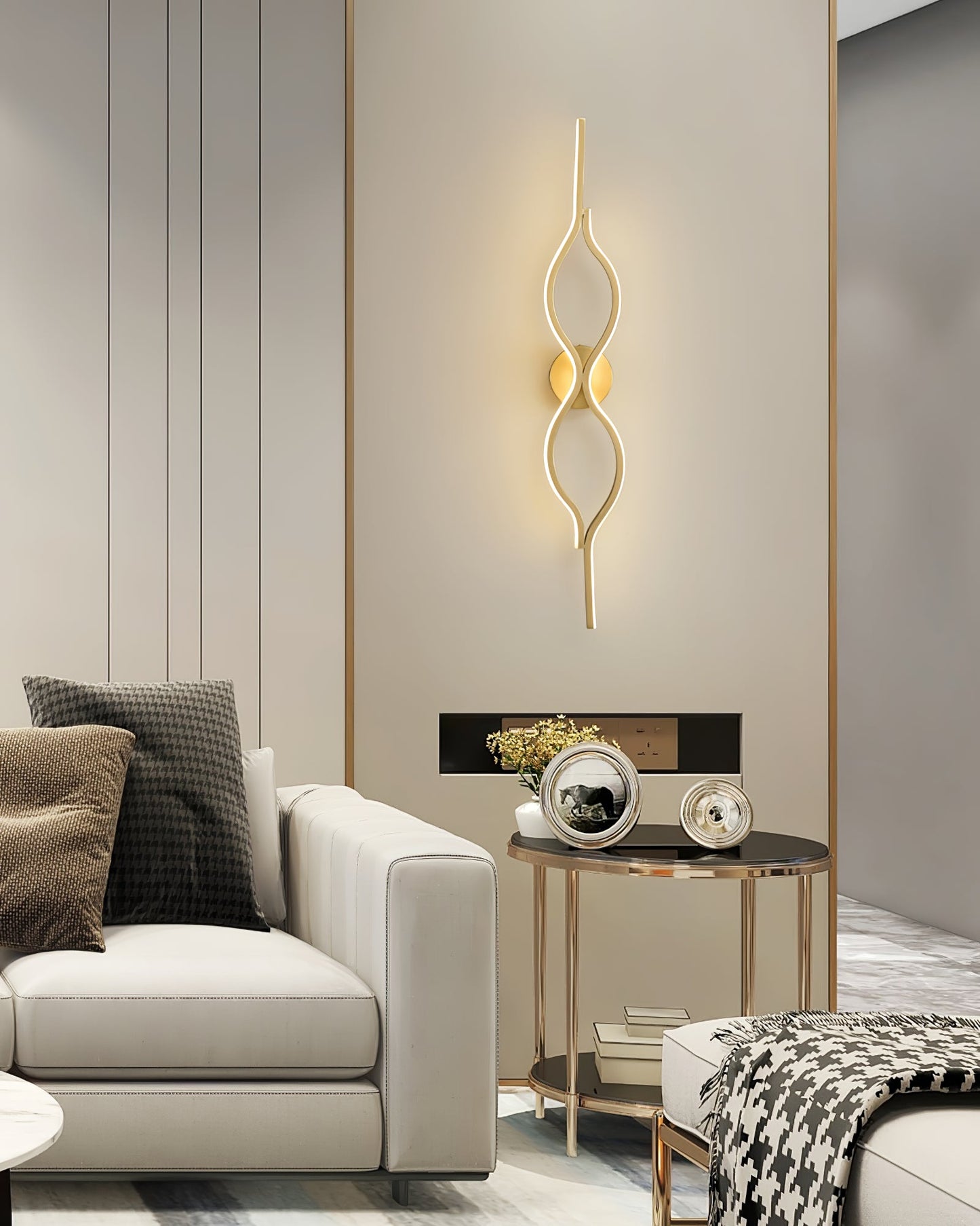 Twist Brass Wall Light - YIOSI
