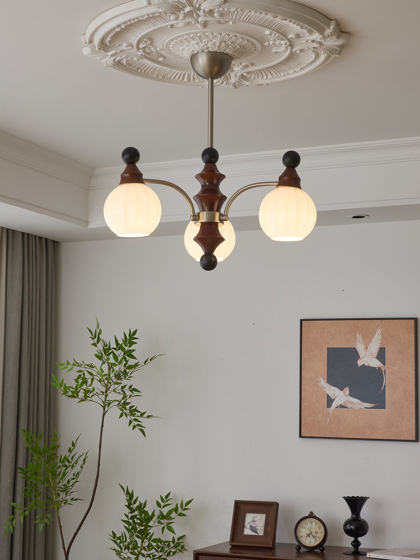 Valerio Chandelier - YIOSI