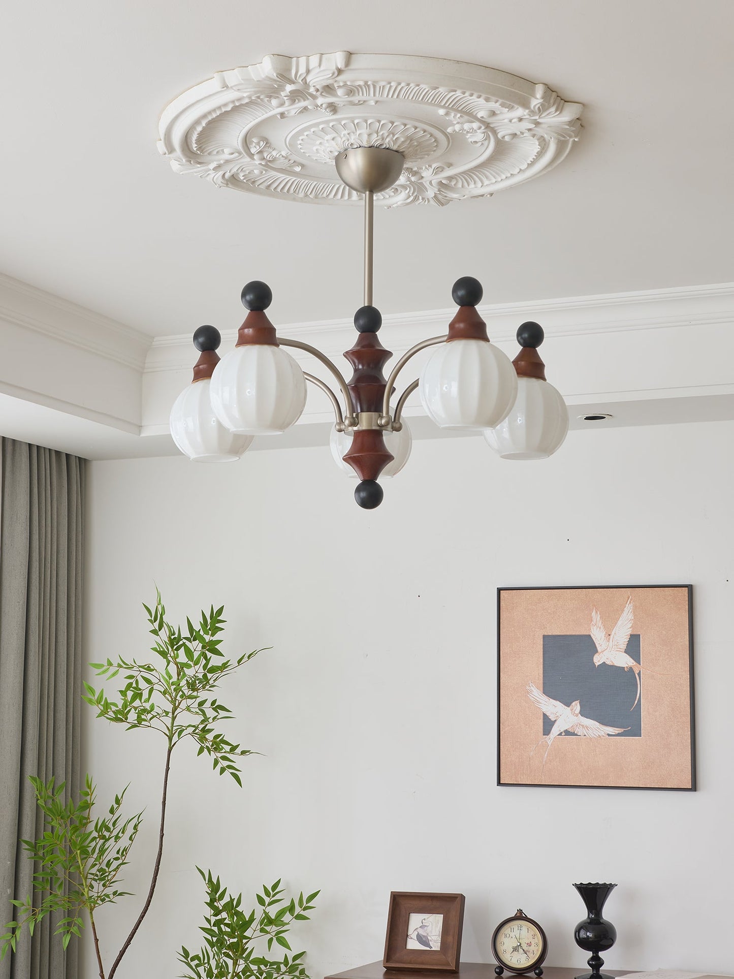Valerio Chandelier - YIOSI