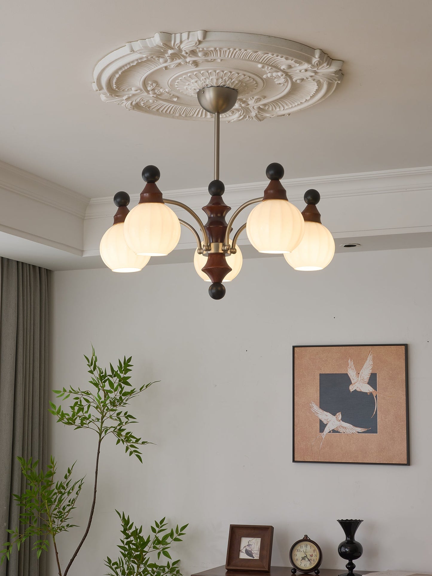 Valerio Chandelier - YIOSI