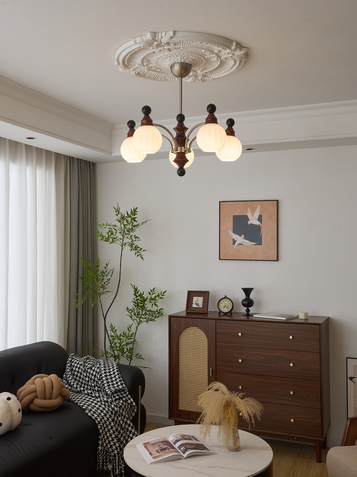 Valerio Chandelier - YIOSI