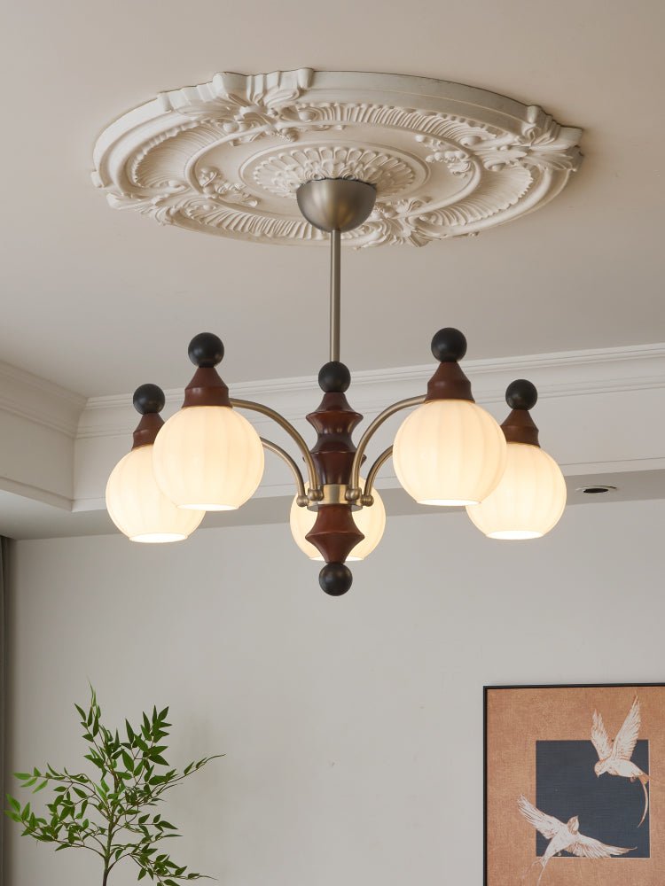 Valerio Chandelier - YIOSI
