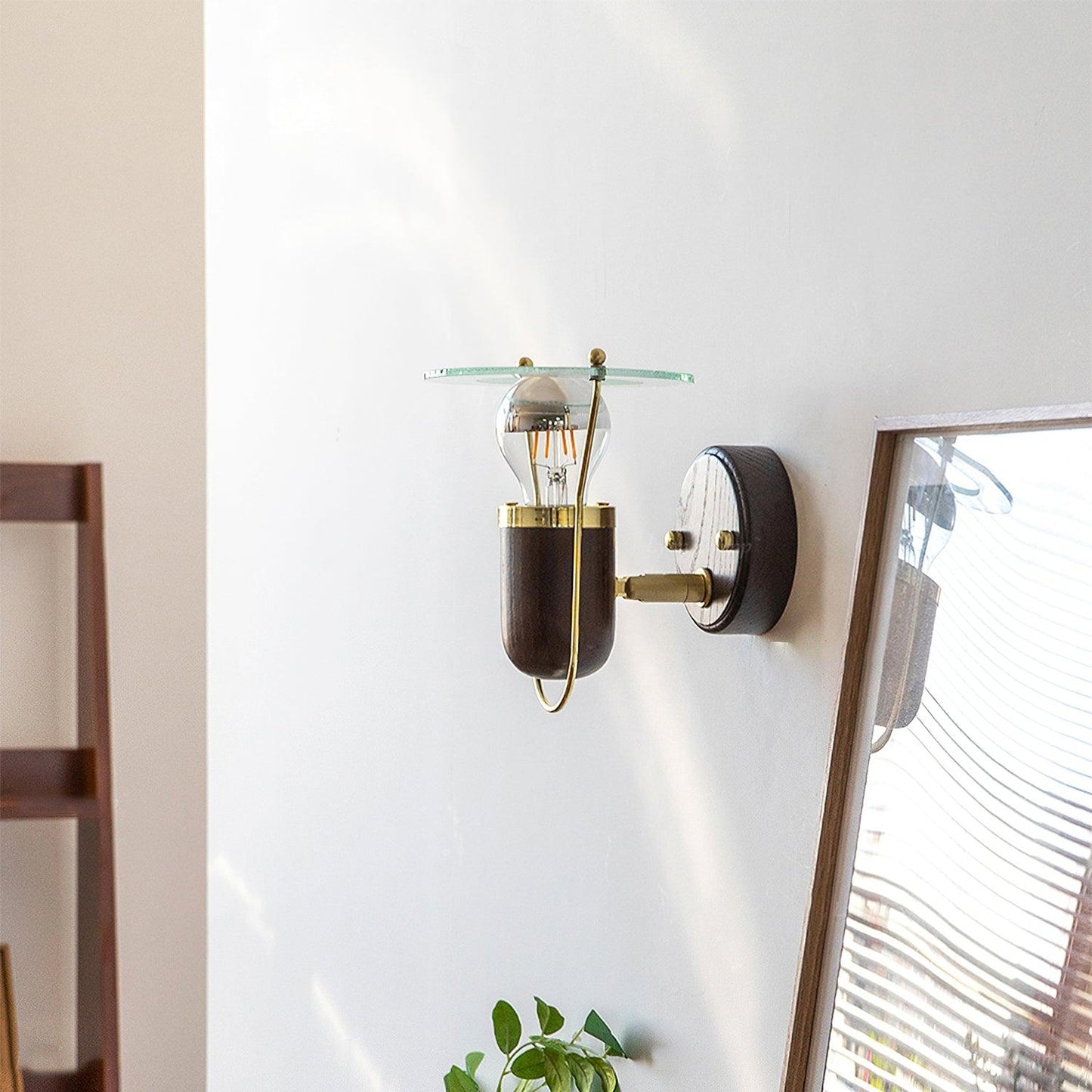 Vaughan Wall Light - YIOSI