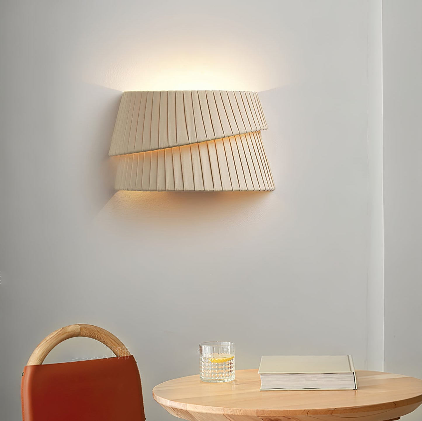 Vela Twist Wall Lamp - YIOSI