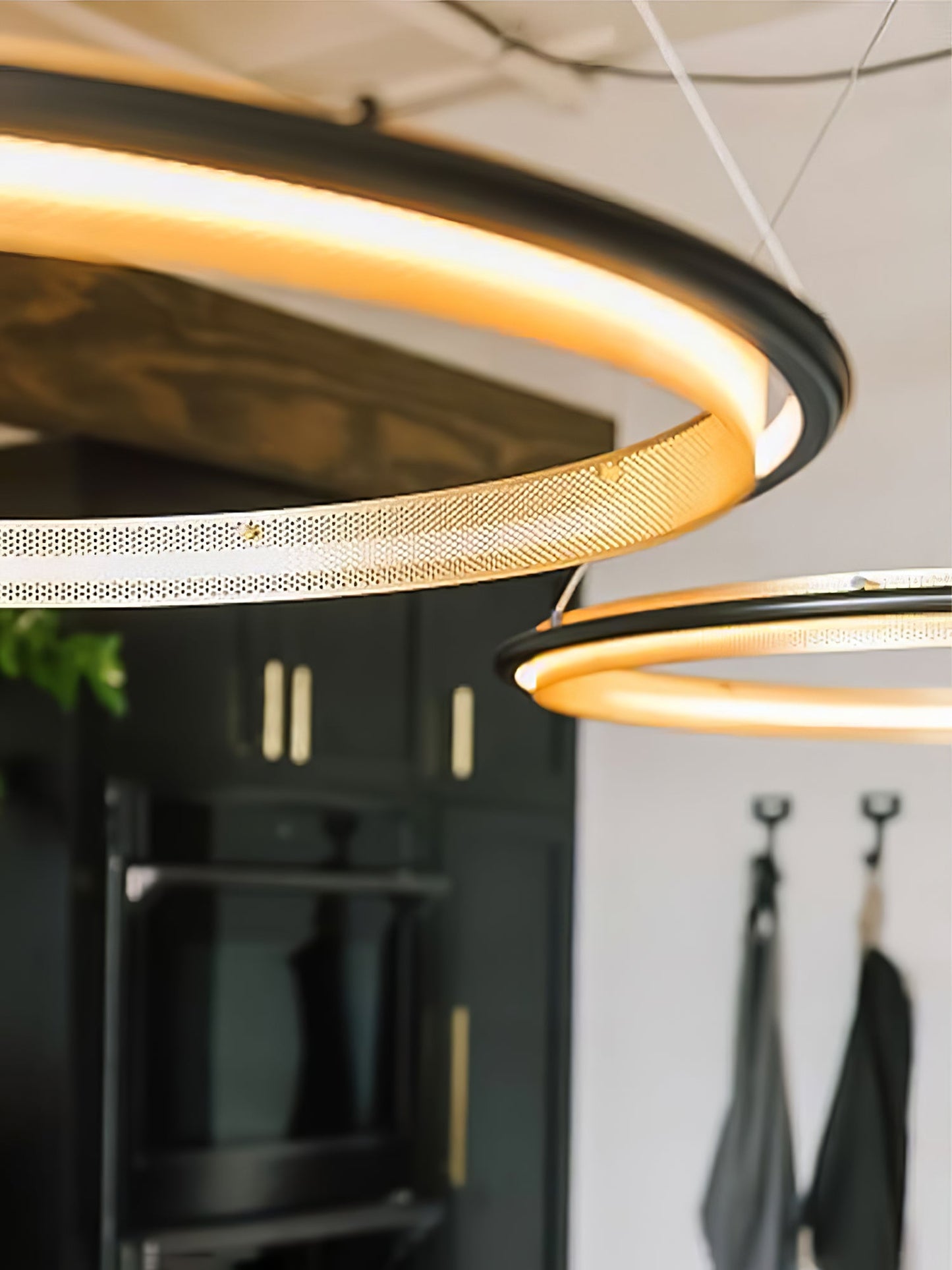 Acrylic LED Round Chandelier - YIOSI