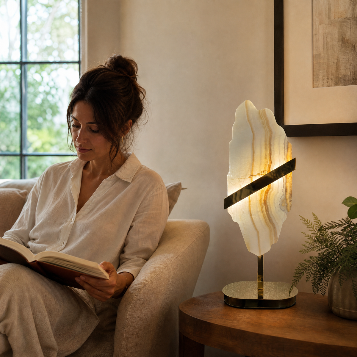 Amber Natural Stone Table Sconce