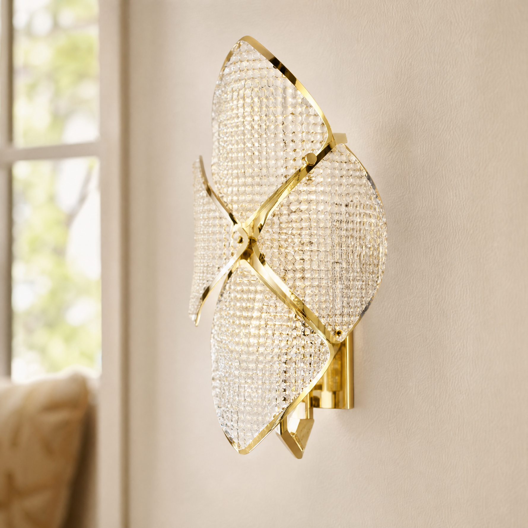 Ananas Pineapple Halo Chandelier