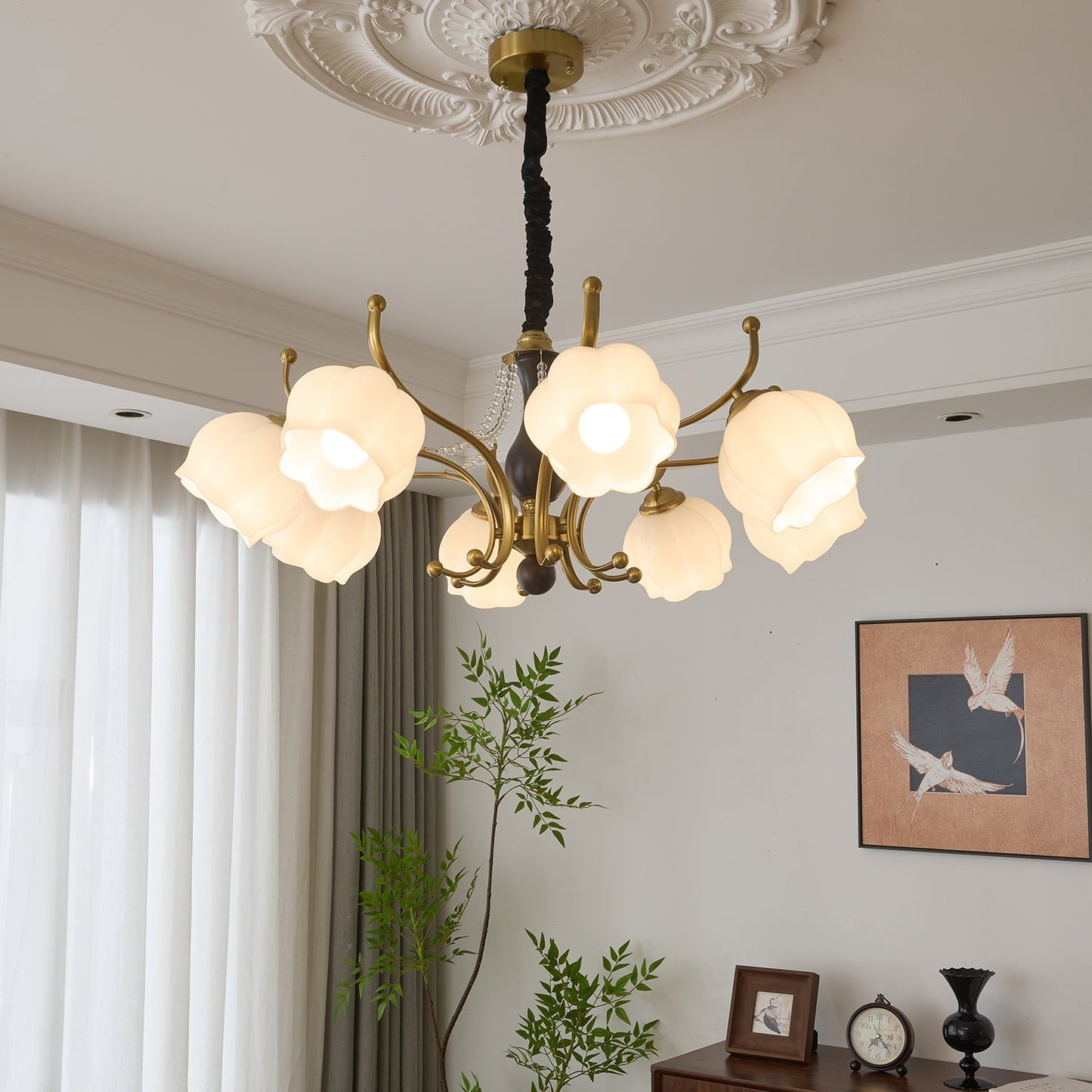 Antonia Chandelier - YIOSI
