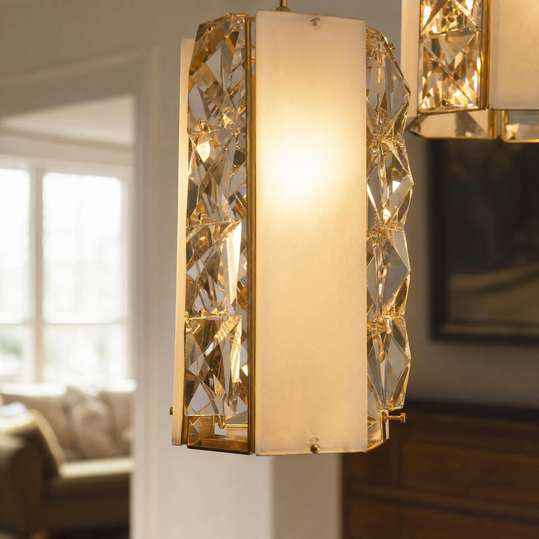 Caratelle Cluster Lights Over Dining Table