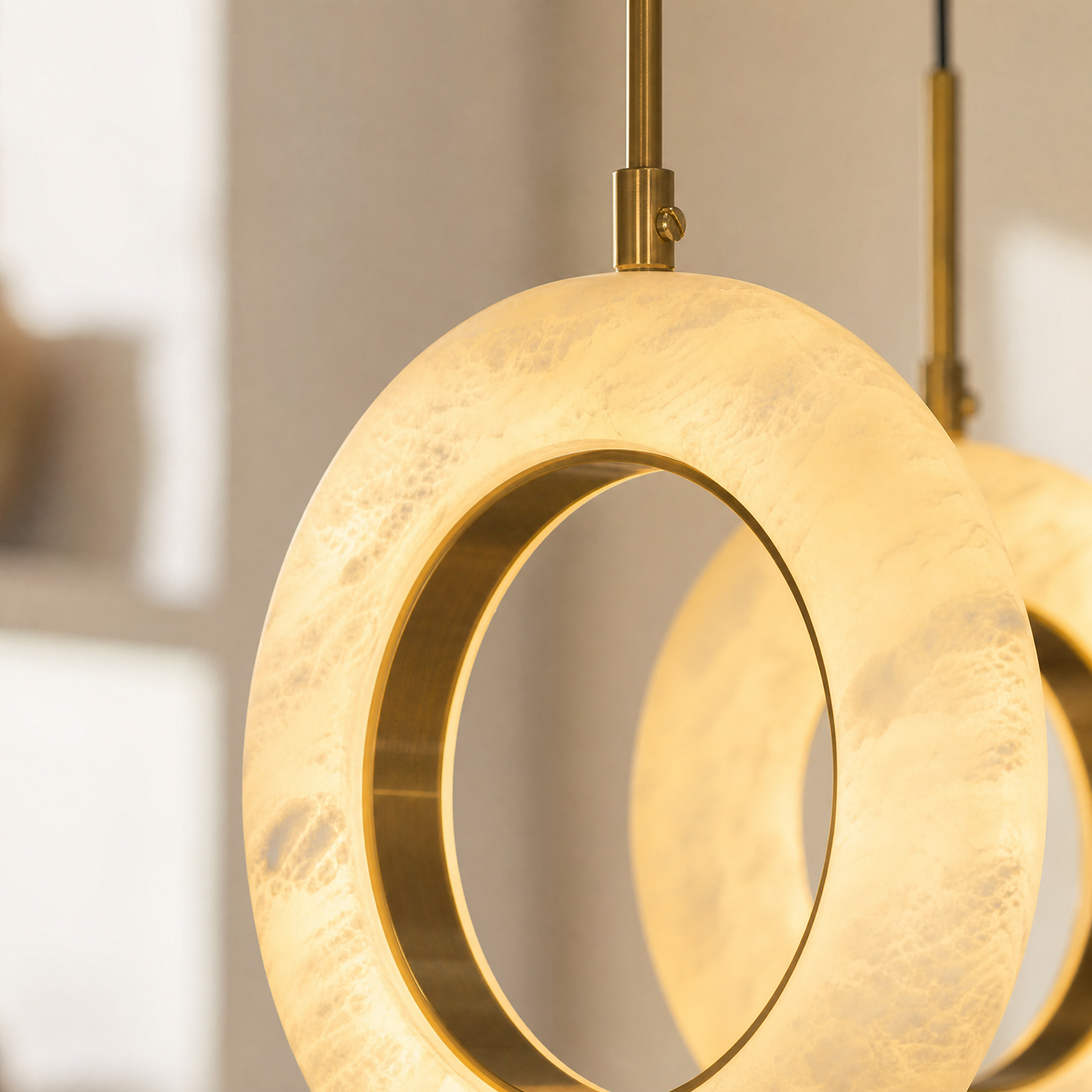 Cascata Cluster Alabaster Ring Chandelier