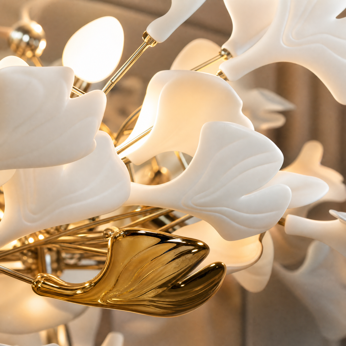 Ceramic Ginkgo Leaf - Pendant Light 1200 - Silver