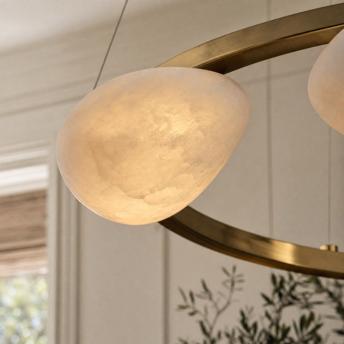 Ciottolo Modern Alabaster Ring Chandelier