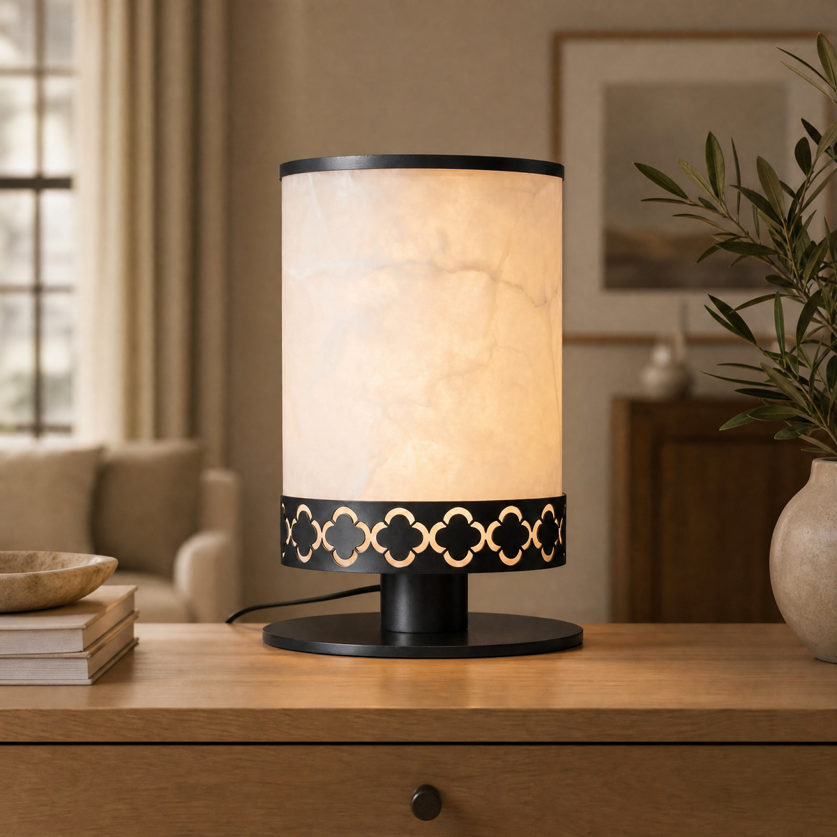 Colonna Modern Alabaster Table Lamp