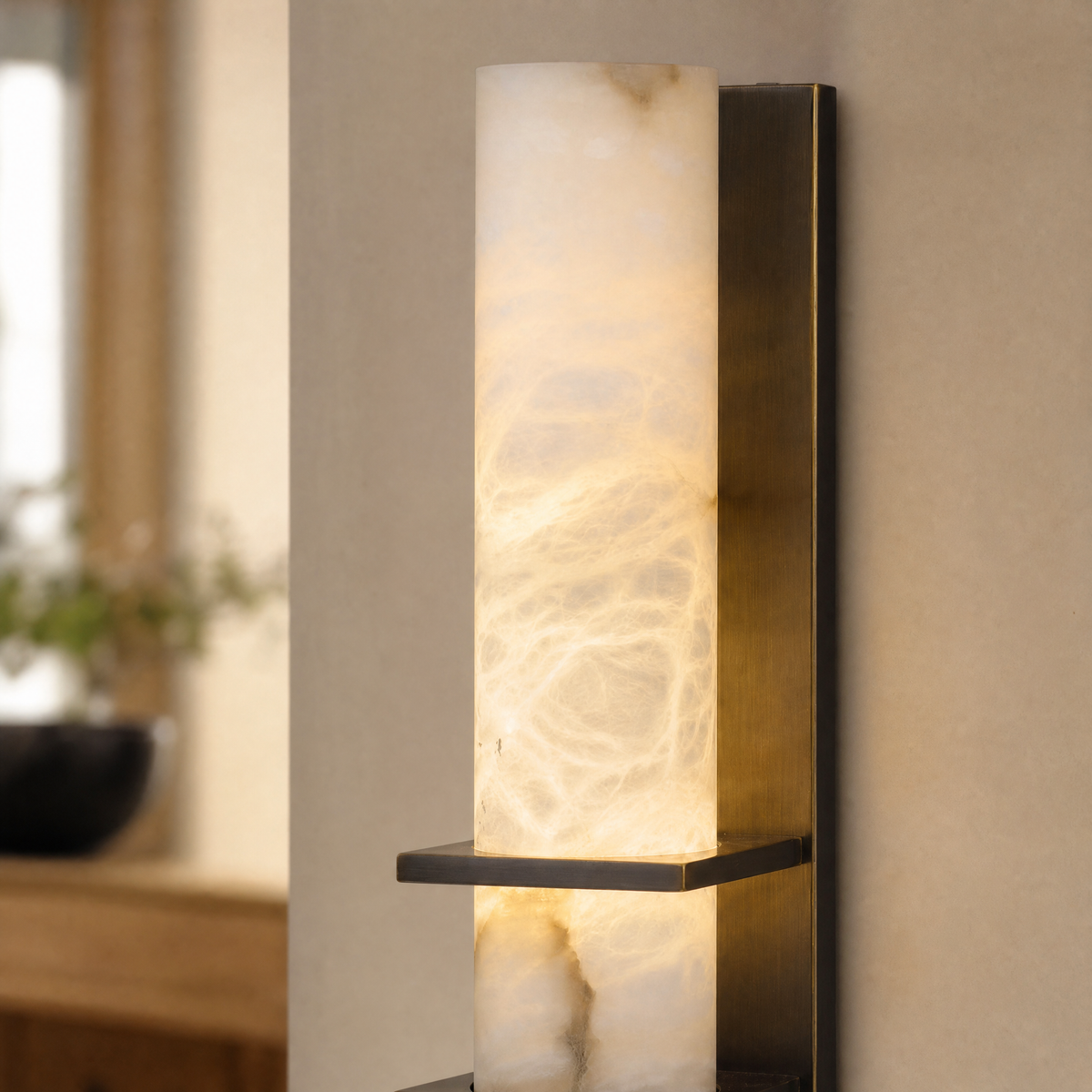 Framed Slab Vertical Column Alabaster Wall Sconce