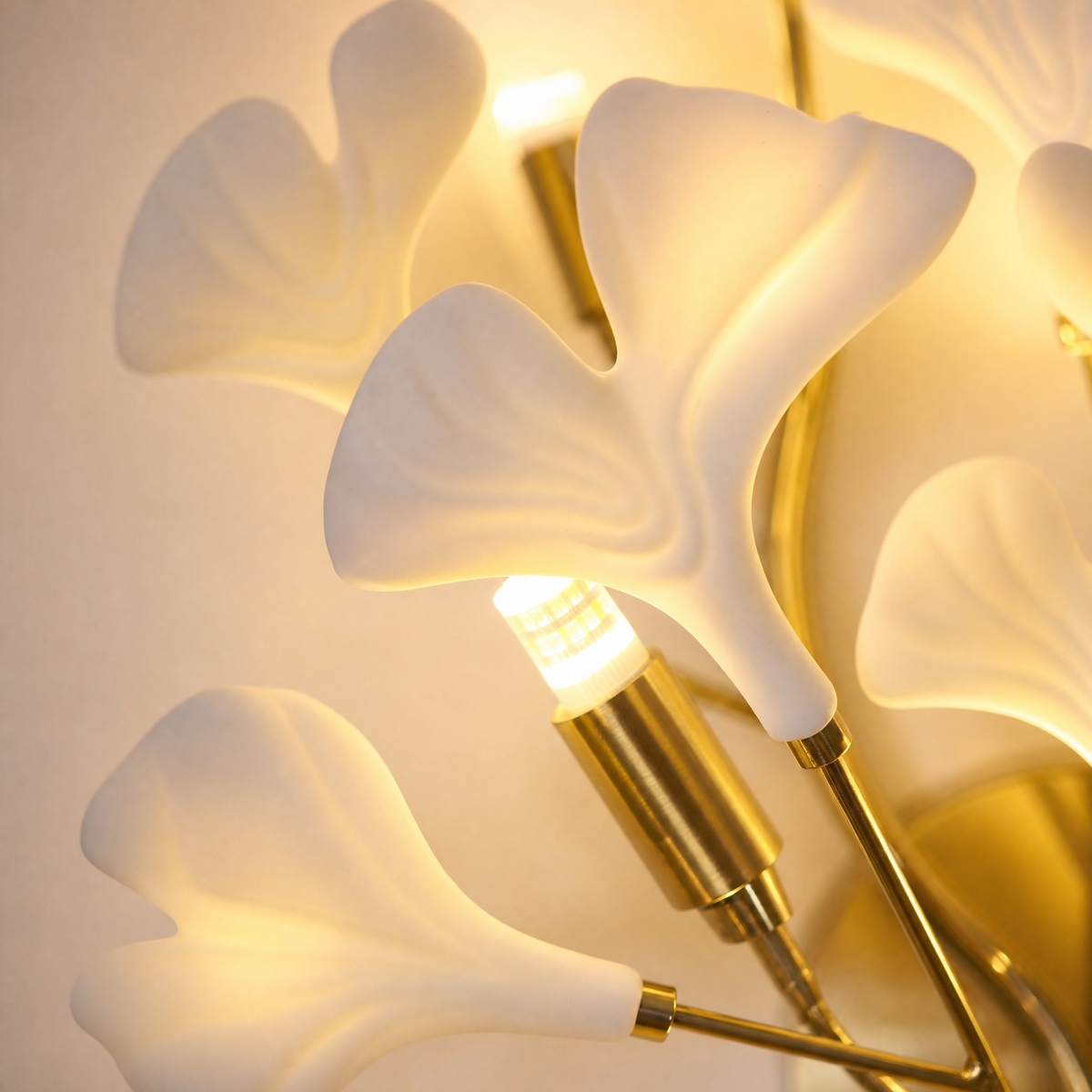 Ginkgo Leaf Ceramic Wall Sconce for Bedroom Hallway Living Room