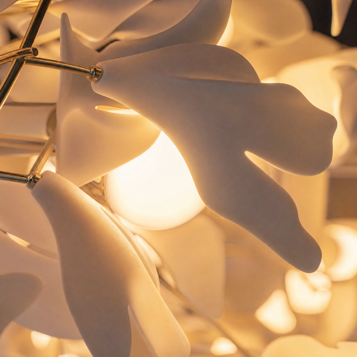 Ginkgo Leaf Linear Chandelier with Mixed Ceramic Leaves for Dining Room Kitchen Island