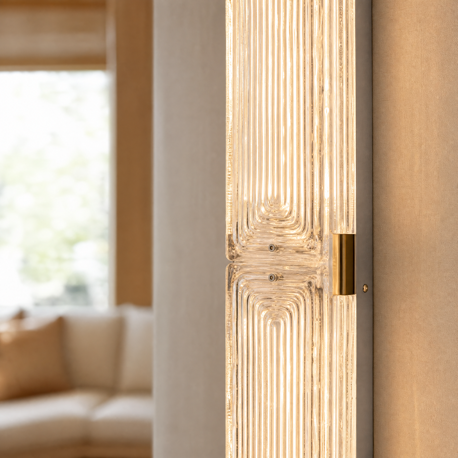 Halo Modern Linear Glass Wall Sconce