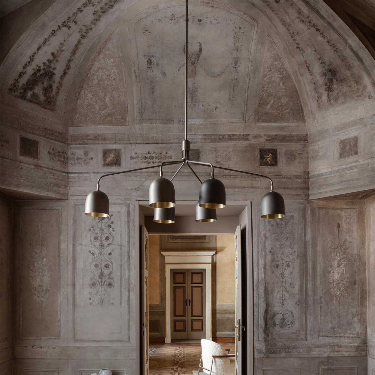 Howard Chandelier - YIOSI