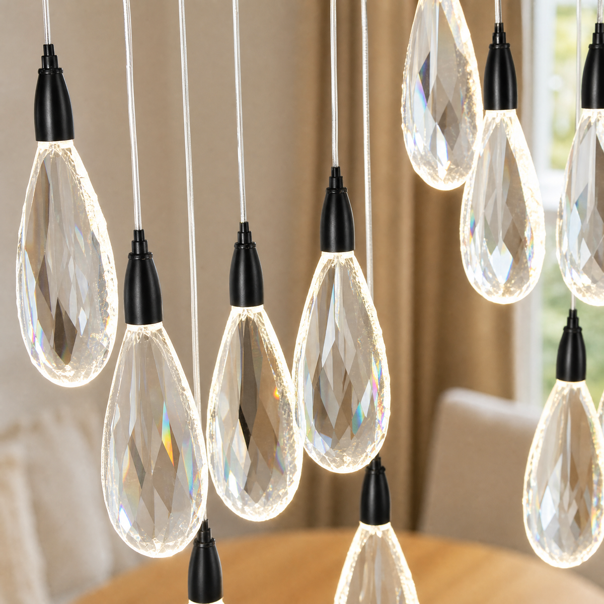 L1150 Teardrop Crystal Pendant Light - Black