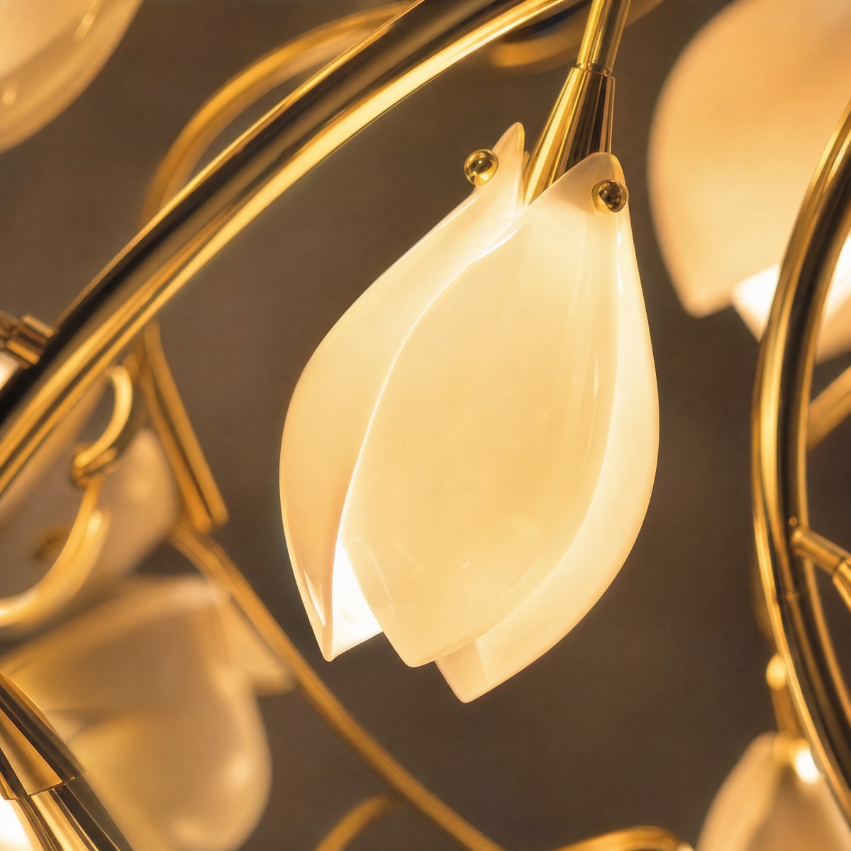 Lauro Ceramic Leaf Linear Chandelier