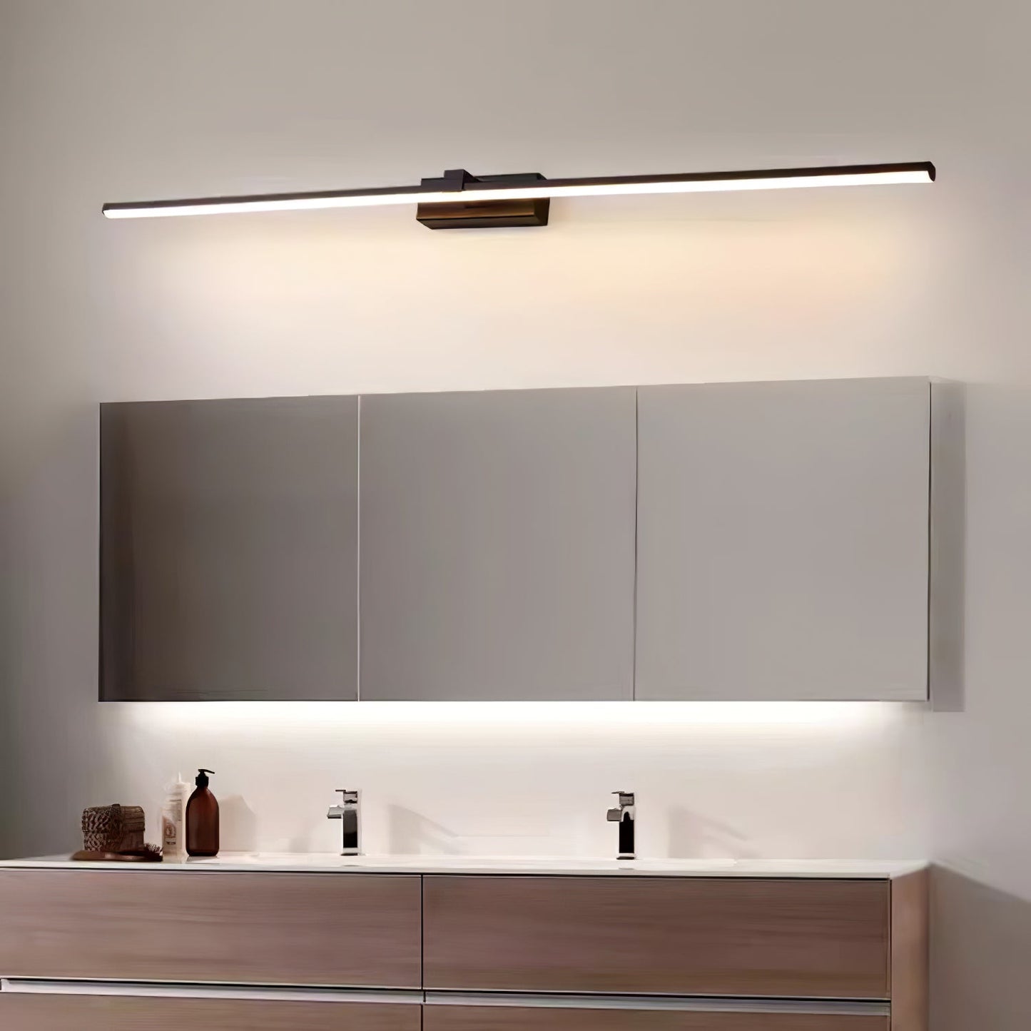 Vakkerlight Metal Linear Mirror Wall Light – Sleek Black/White Finish