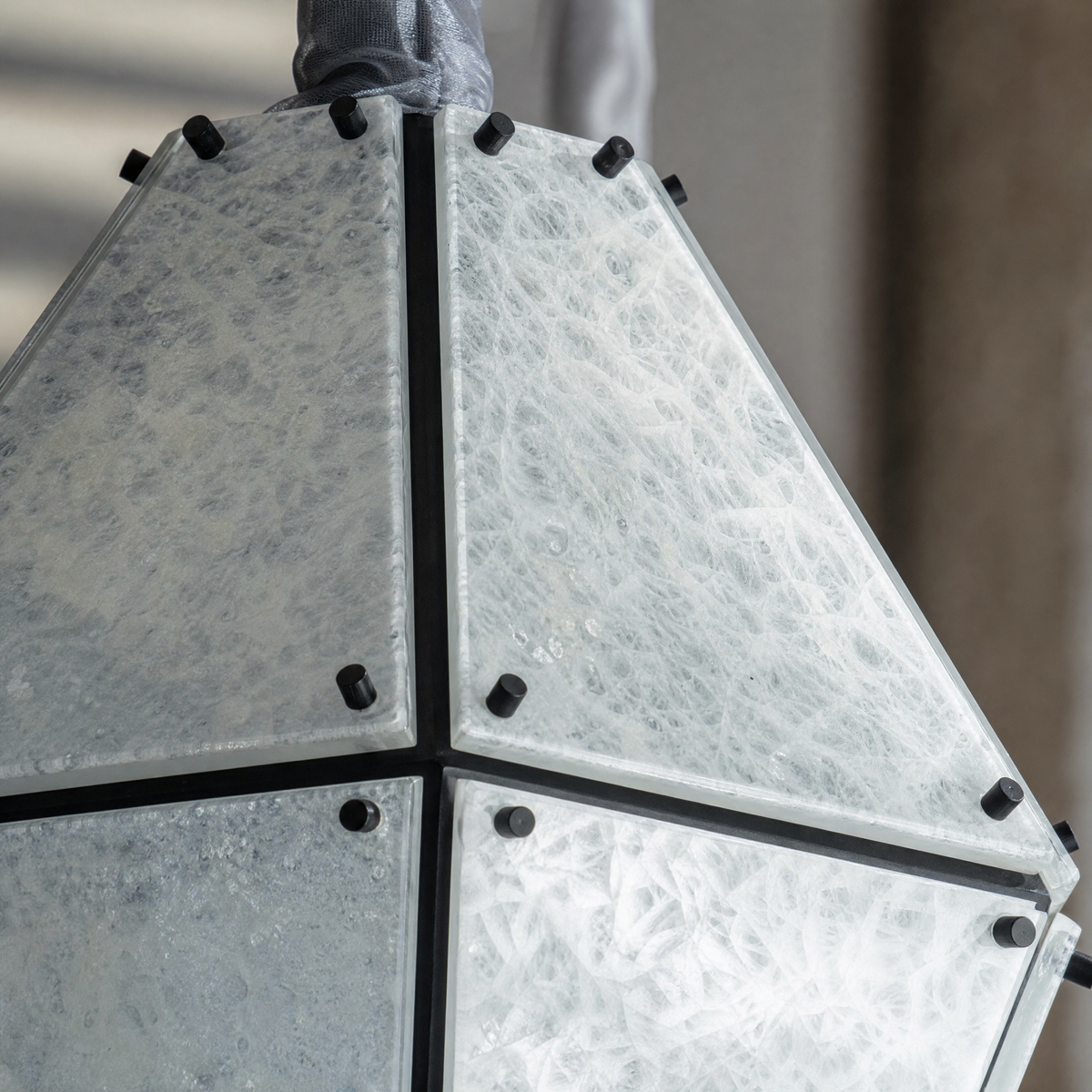 Modern Pendant Light Organic Modern Stone-Look Metal for Kitchen Dining Room