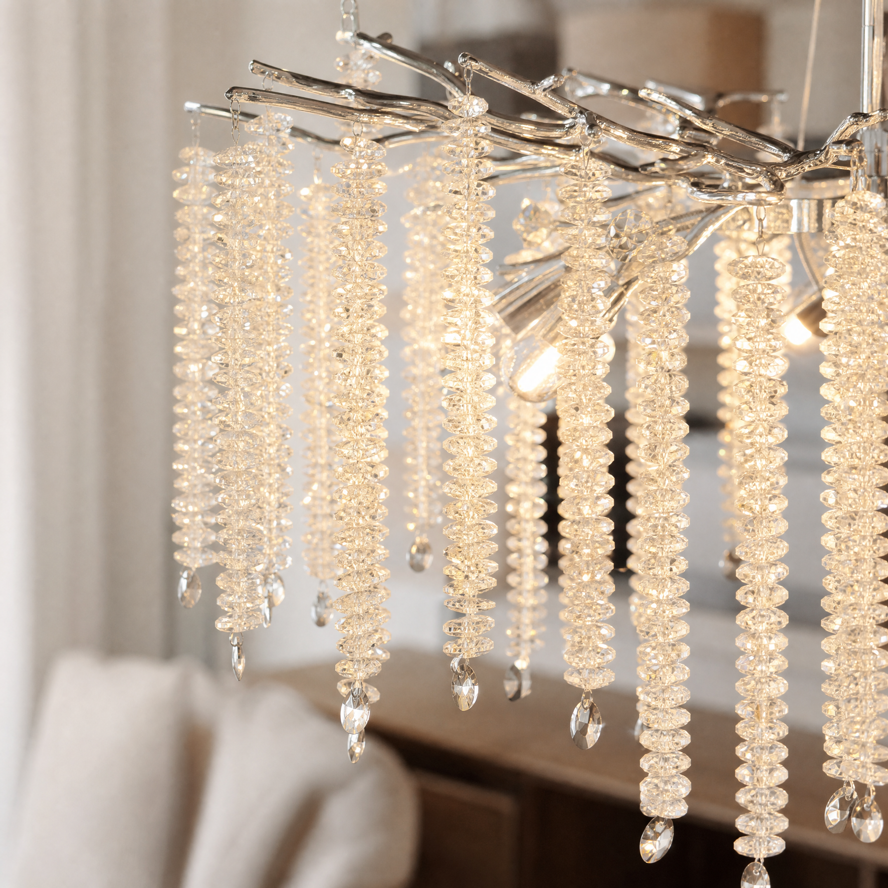 Octagonal Bead Round Pendant 600 - Silver