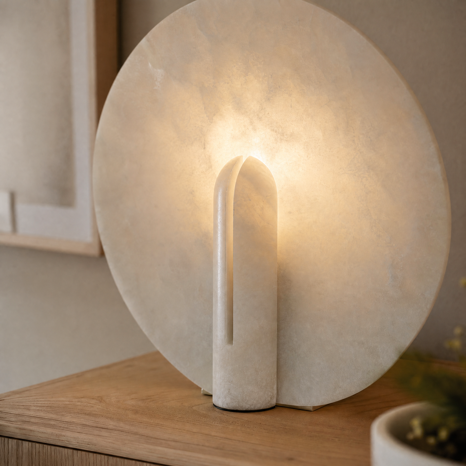 Pearl Modern Alabaster Disc Table Lamp