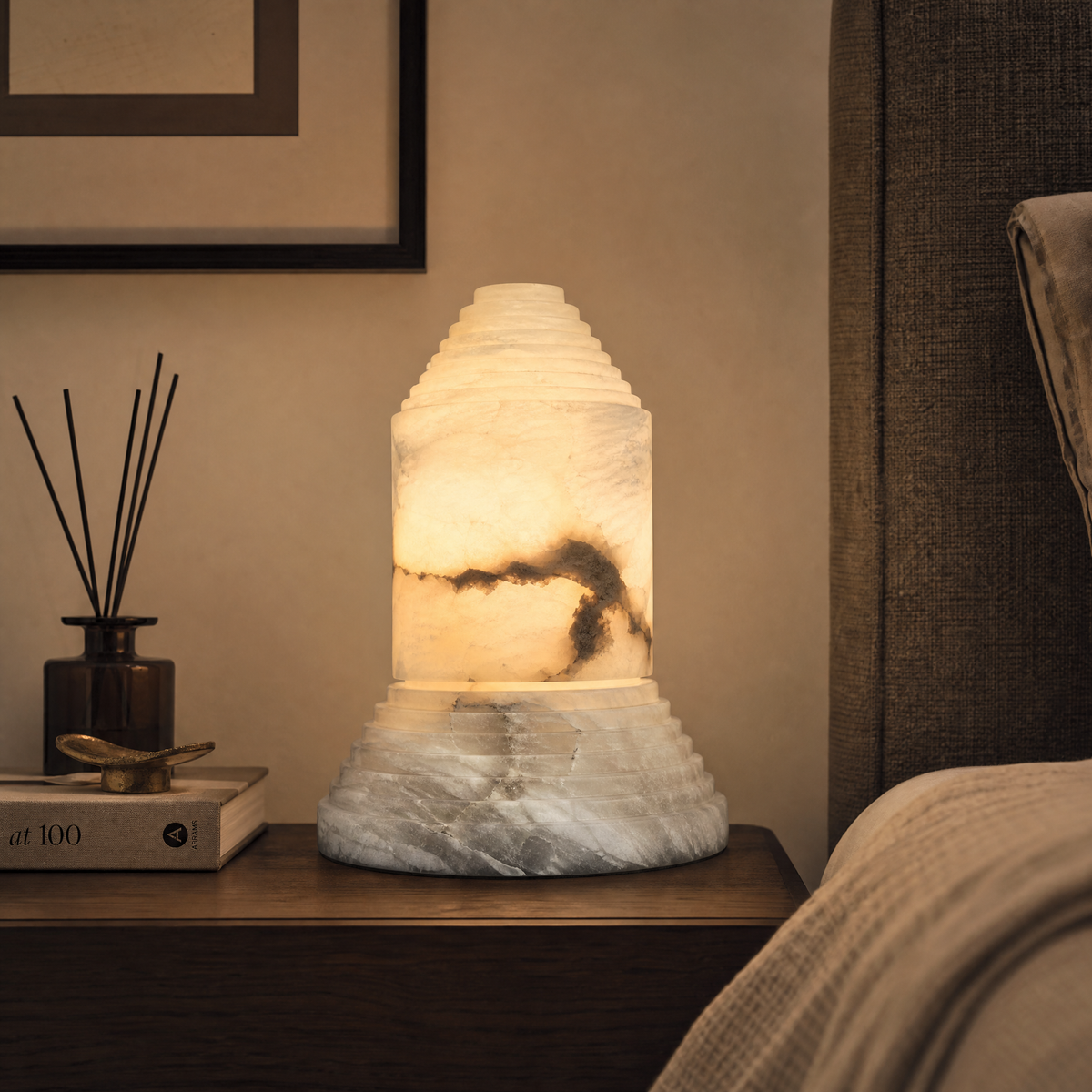 Pearl Modern Bedroom Table Lamp