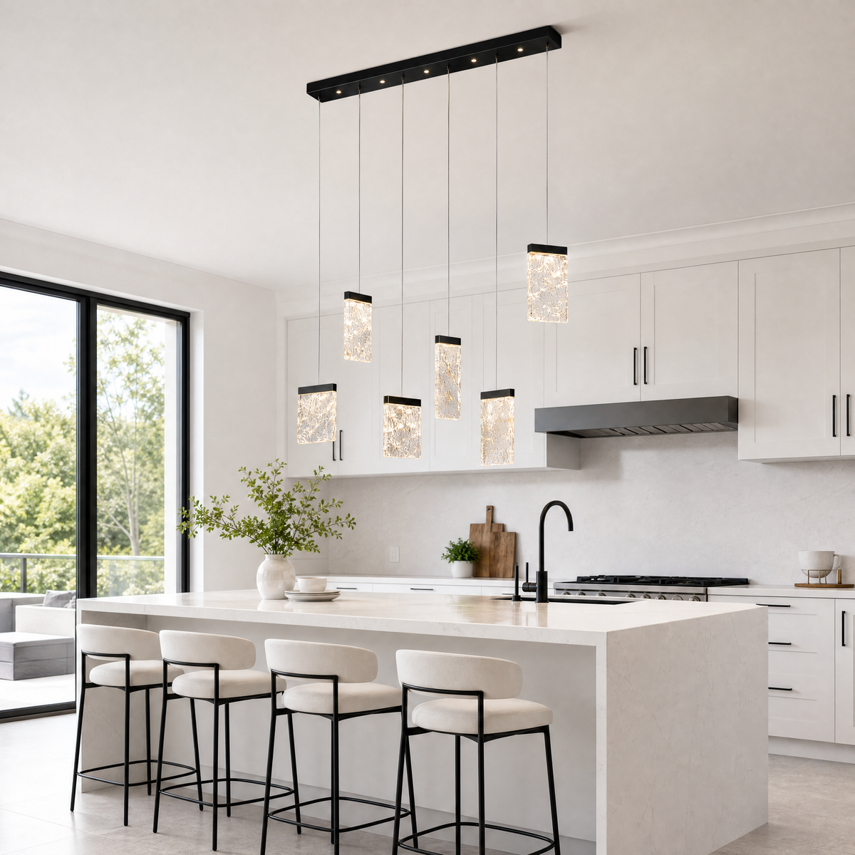 Picturesque Modern Linear Dining Pendant Light