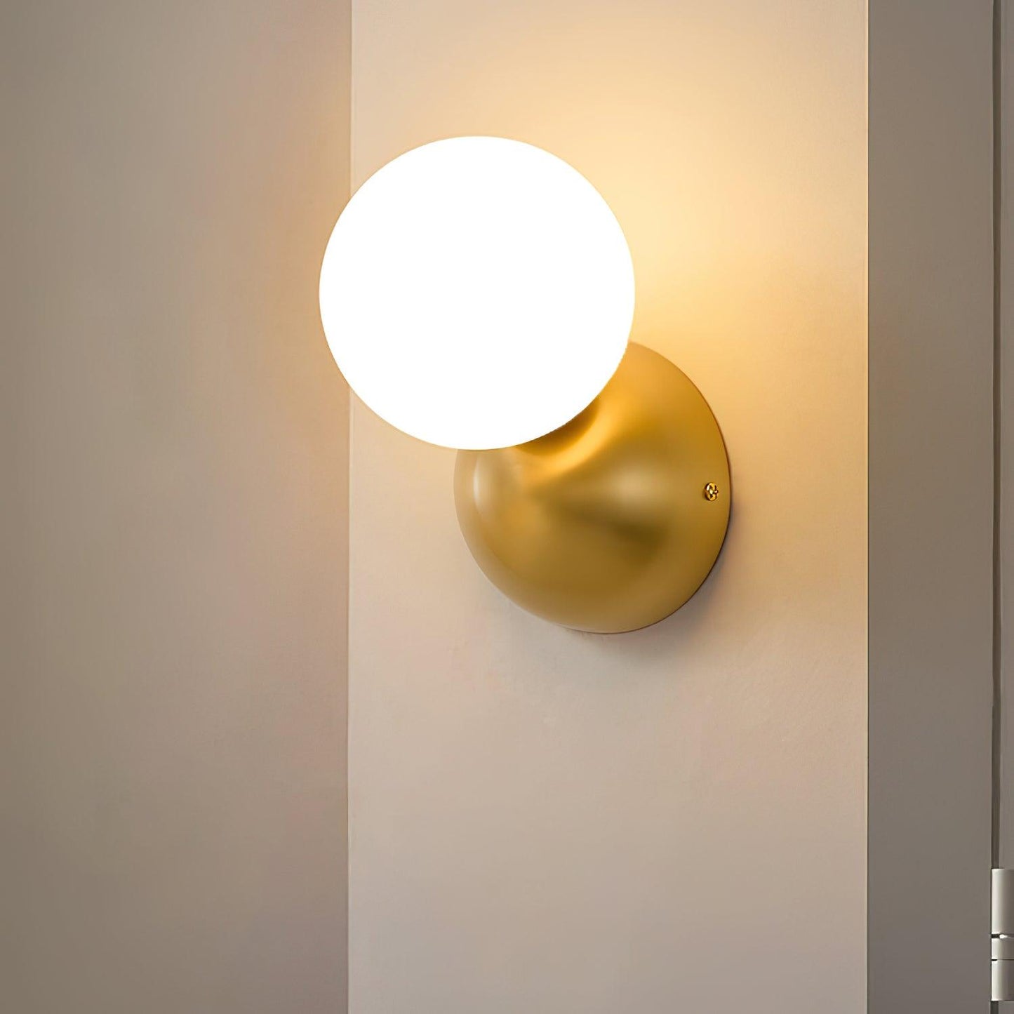 Single Globe Wall Light - YIOSI