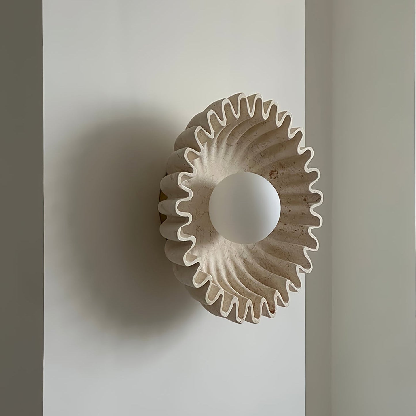 Solora Flora Wall Lamp - YIOSI