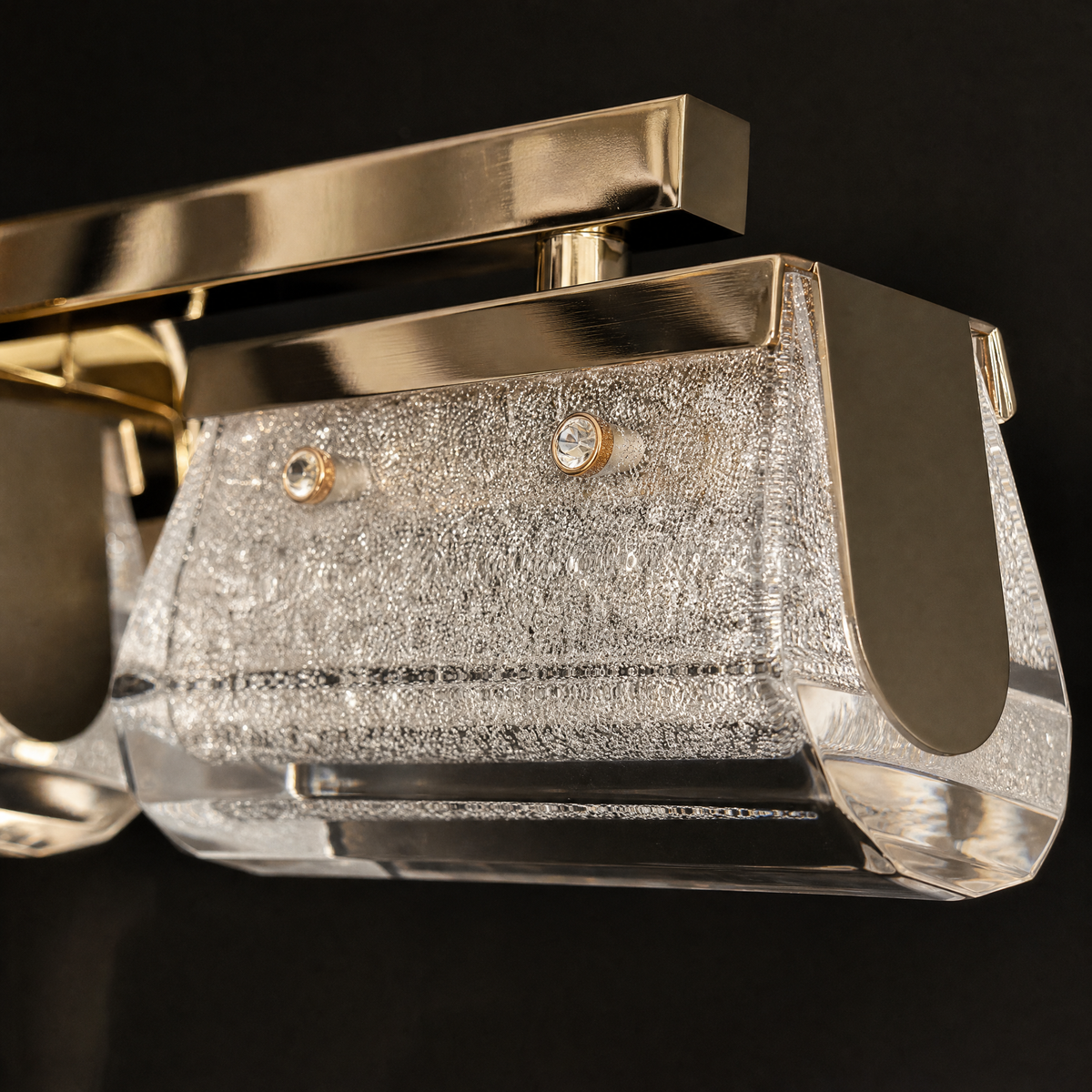 TF7133B-3 – Light Gold – Photos and Videos