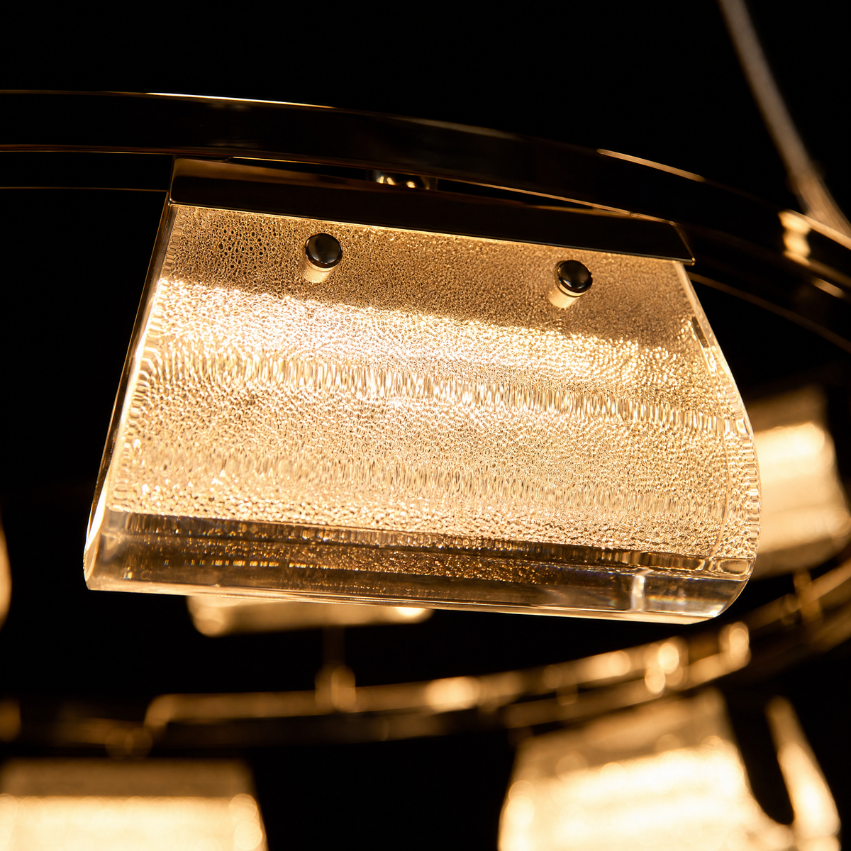 TF7133D-10+6 – Light Gold – Photos and Videos