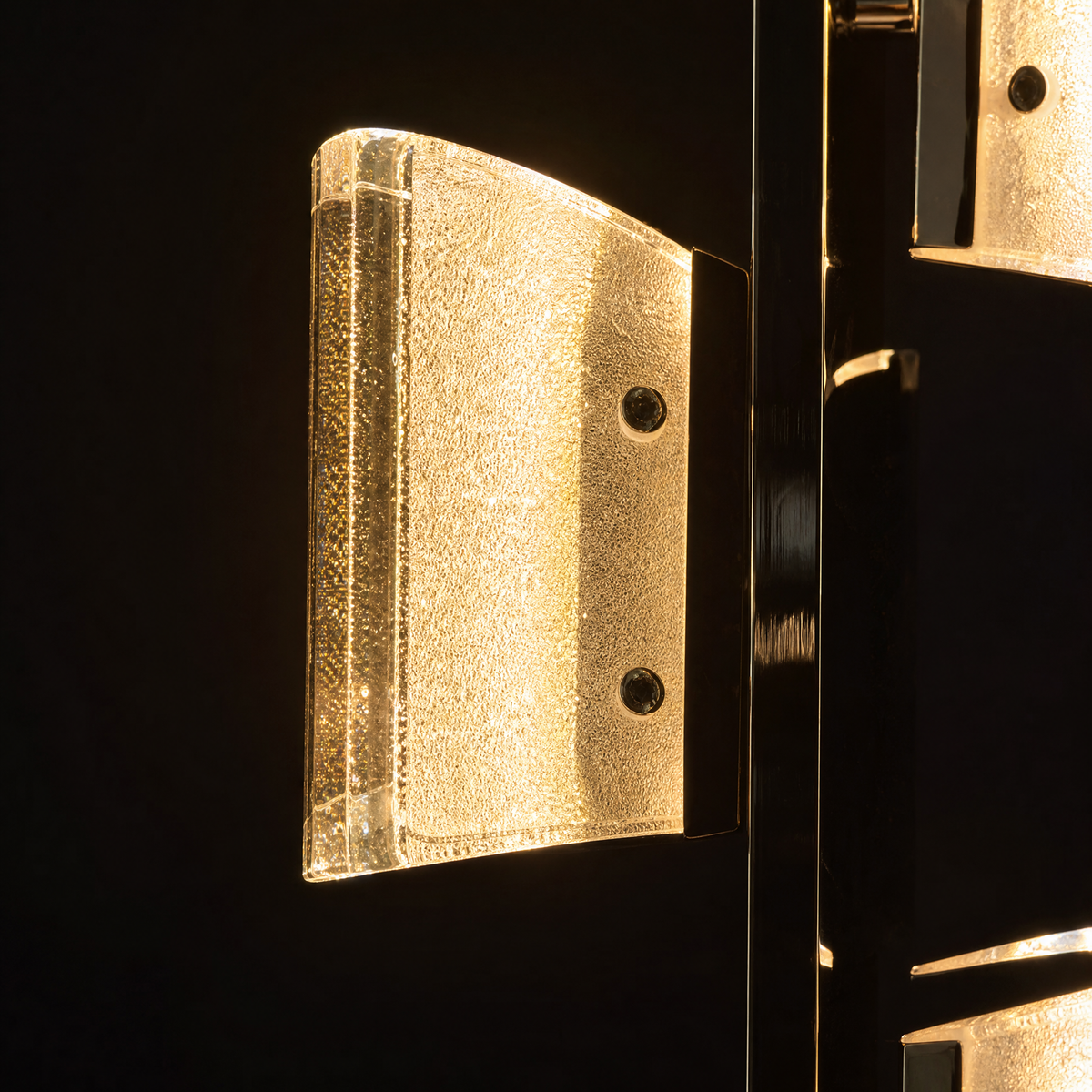 TF7133L-5 – Light Gold – Photos and Videos